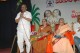 Thumbs/tn_Mullapudi Venkata Ramana thanking Vanguri Foundation.jpg
